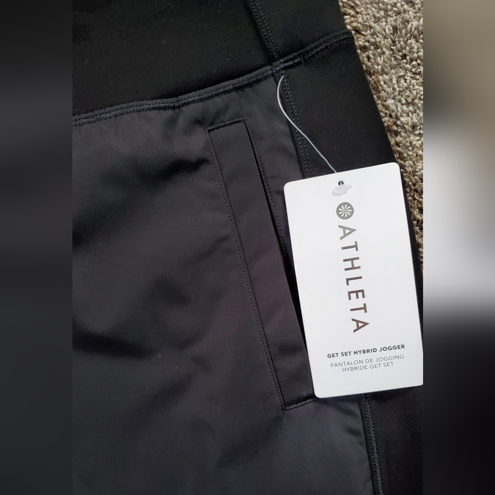 Athleta Get Set Hybrid Joggers NWT Size Medium - Picture 9 of 11